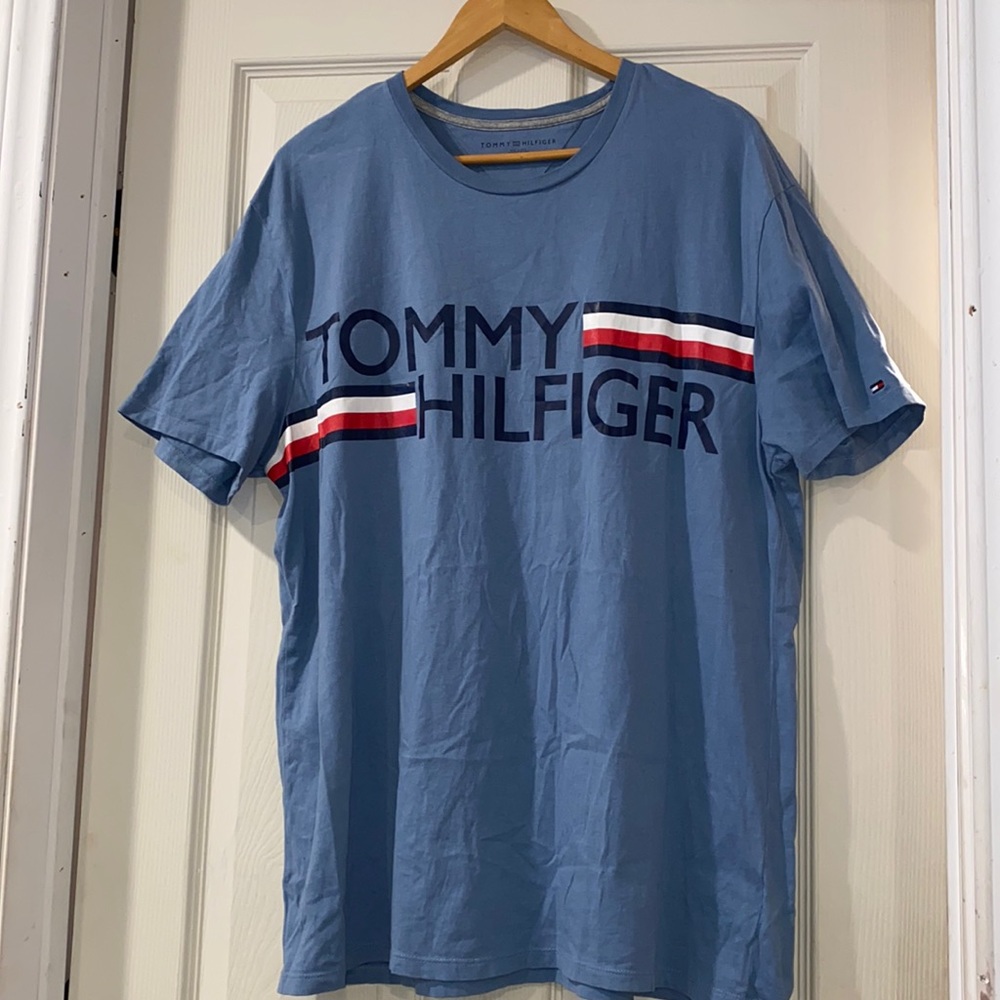 Tommy Hilfiger MEN'S Graphic Flag Logo Short Sleeve Tshirt   Size XL